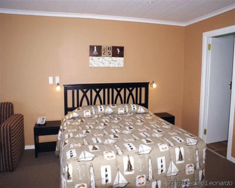 The Halyards Hotel & Spa Port Alfred Room photo